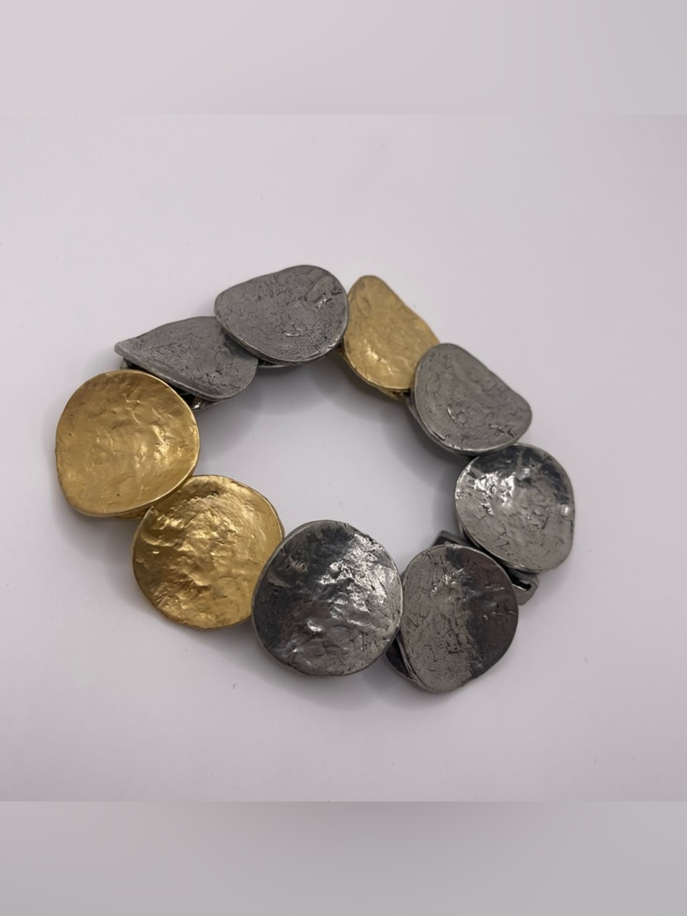 VTG Artisan Anne Marie Chagnon Hammered Mixed Metal Stretch Bracelet Brutalist